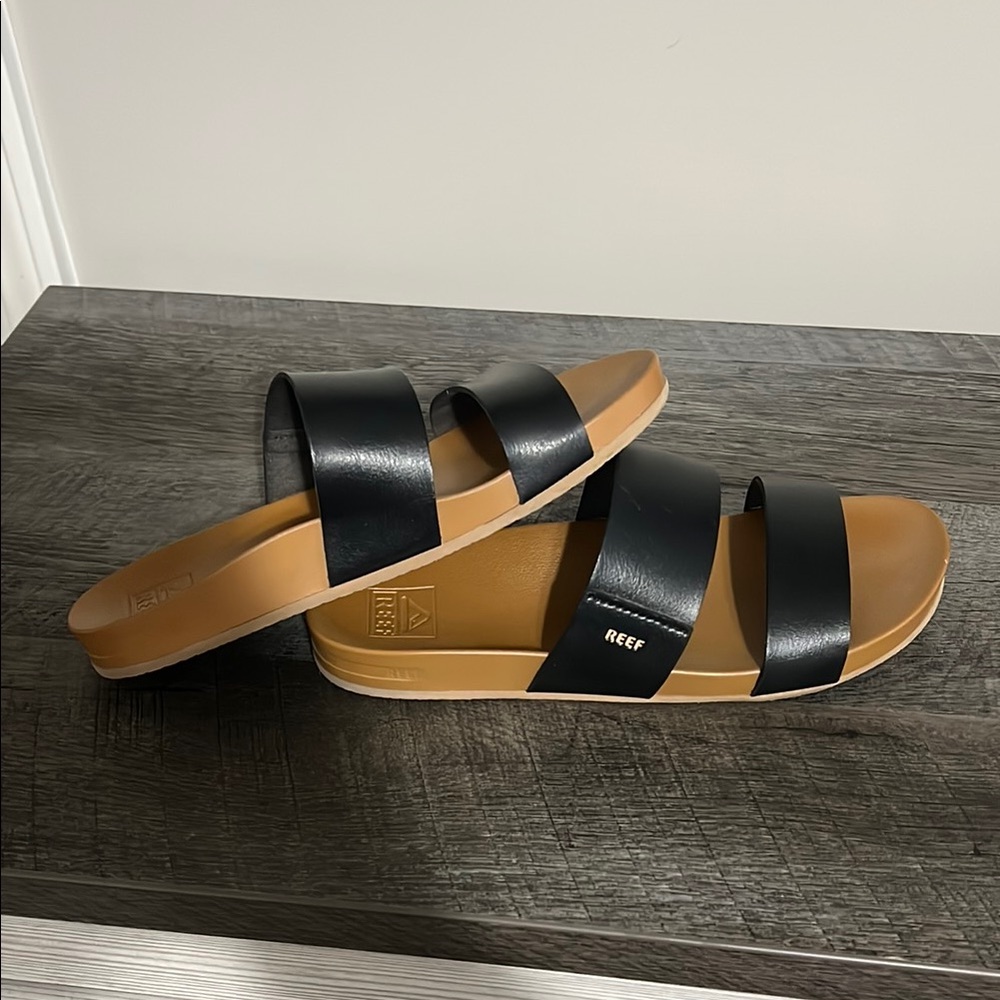 Reef Black and Tan Sandals